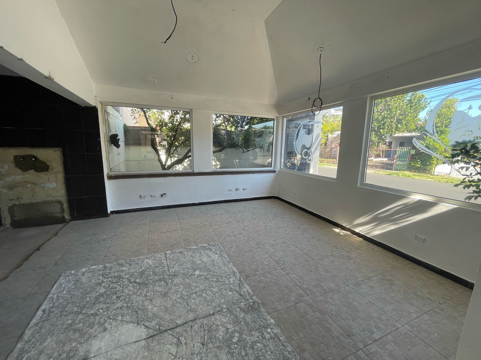 casas - Casa de esquina de 2 niveles en El Millón, para re 9