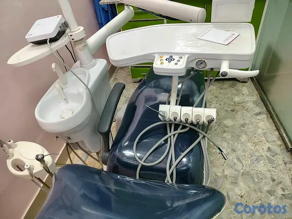 equipos profesionales - Sillon dental - Varios detalles  3