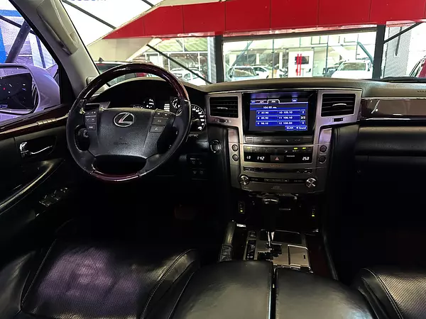 jeepetas y camionetas - Lexus LX 570 2014 6