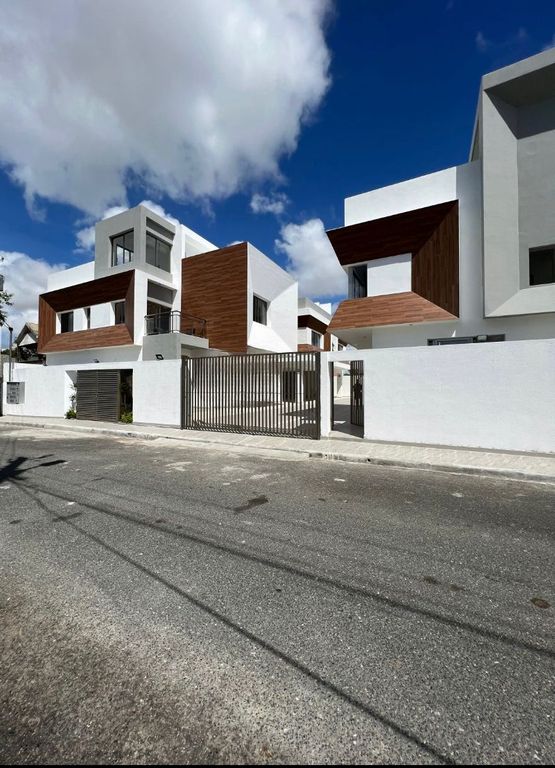 casas - CASA MODERNA EN PRADO ORIENTAL DE 3 NIVELES 1418 0
