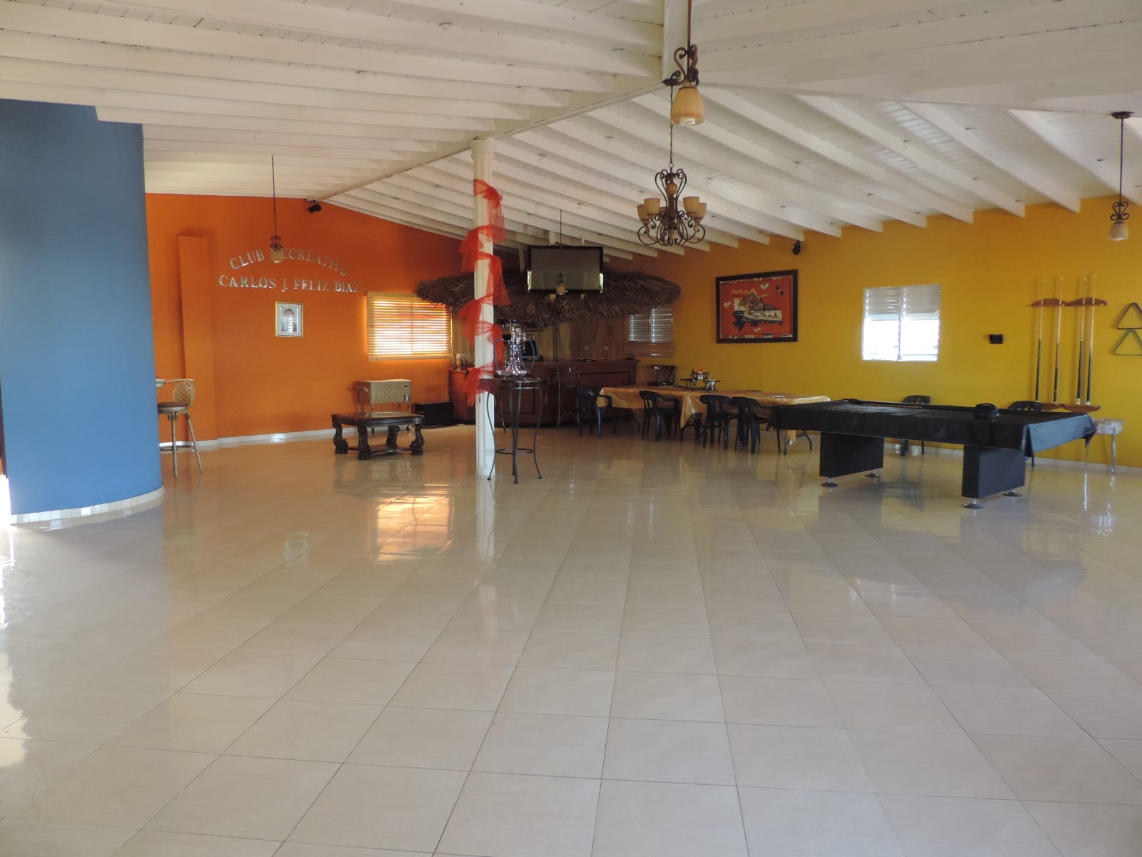 otros inmuebles - Edificio de 5 Niveles Zona Unviversitaria  1