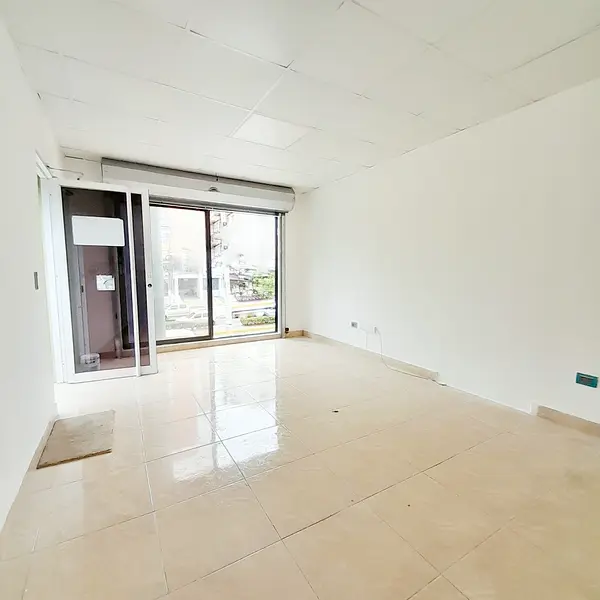 oficinas y locales comerciales - Alquiler local en Bella vista  7