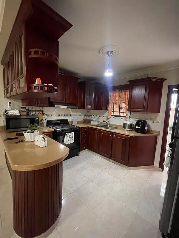 casas - Vendo casa en Santiago De los Caballeros  2