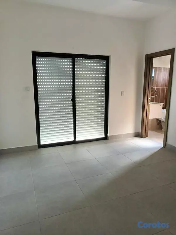 apartamentos - Apartamento en Alquiler con Vista al Mar, Ubicado  3