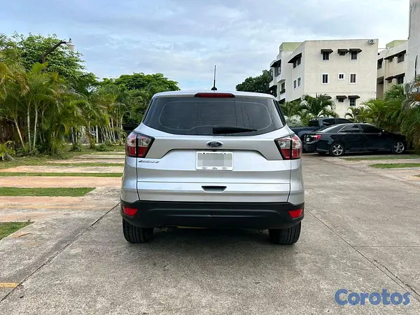jeepetas y camionetas - Ford Escape S 2018 6