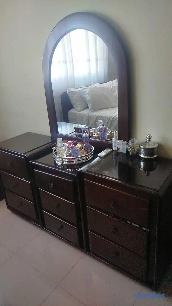 muebles y colchones - Juego de habitación en caoba centenaria  2