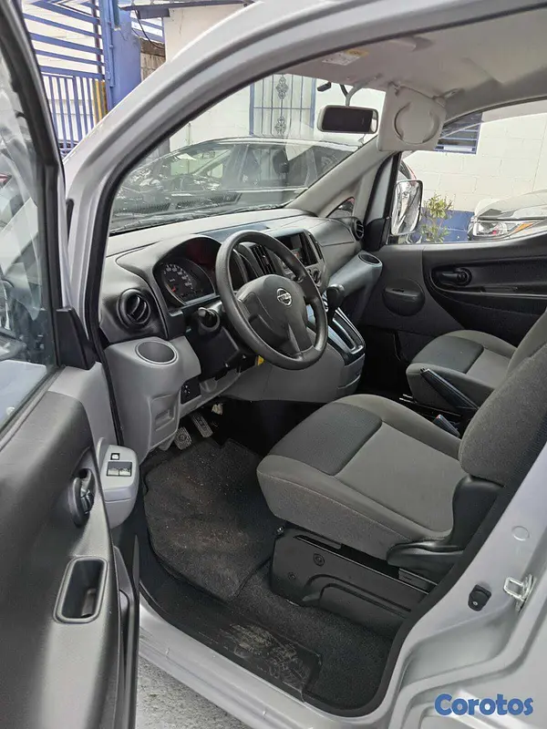 jeepetas y camionetas - NISSAN NV200 GRIS 2019 5