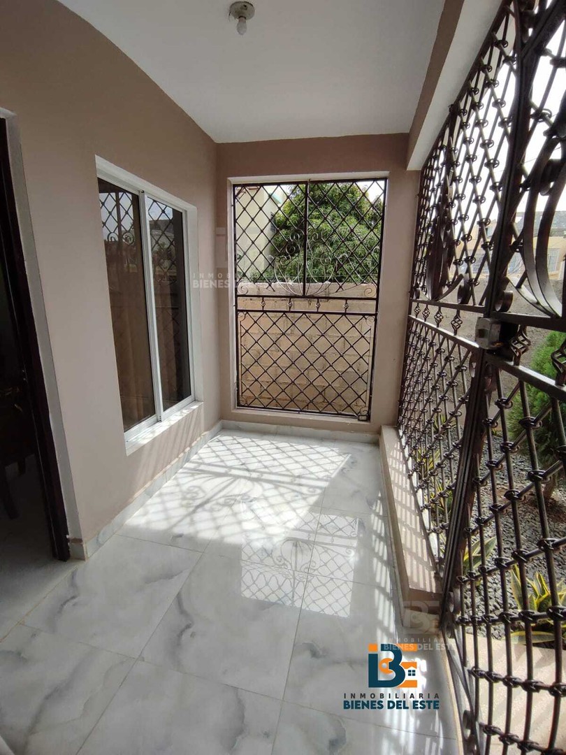casas - Casa en Villa Cesarina, Se Vende de Oportunidad Nueva y ModernaDetrás de Los 7
