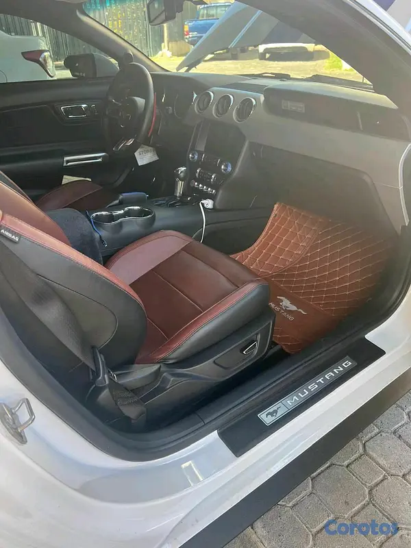 carros - se vende ford mustang eco boost  8