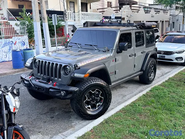 jeepetas y camionetas - Jeep Wrangler Rubicon como nuevo. 25 mil km 4