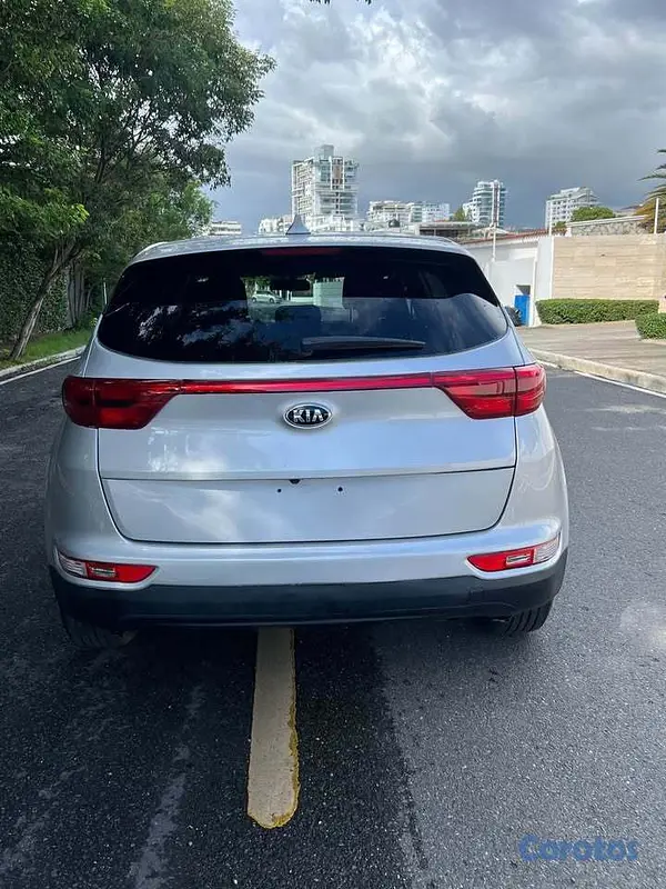 jeepetas y camionetas - Kia Sportage LX 2019 Negociable 4
