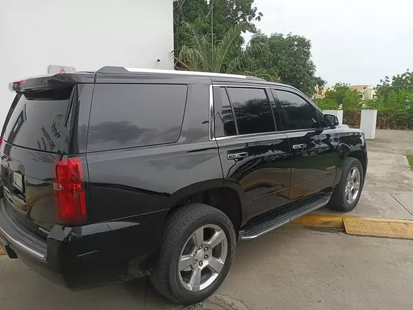 jeepetas y camionetas - chevolet tahoe premier 2019 5