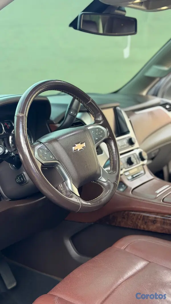 jeepetas y camionetas - Chevrolet Tahoe Premier 2017 Santo Domingo Motors 2