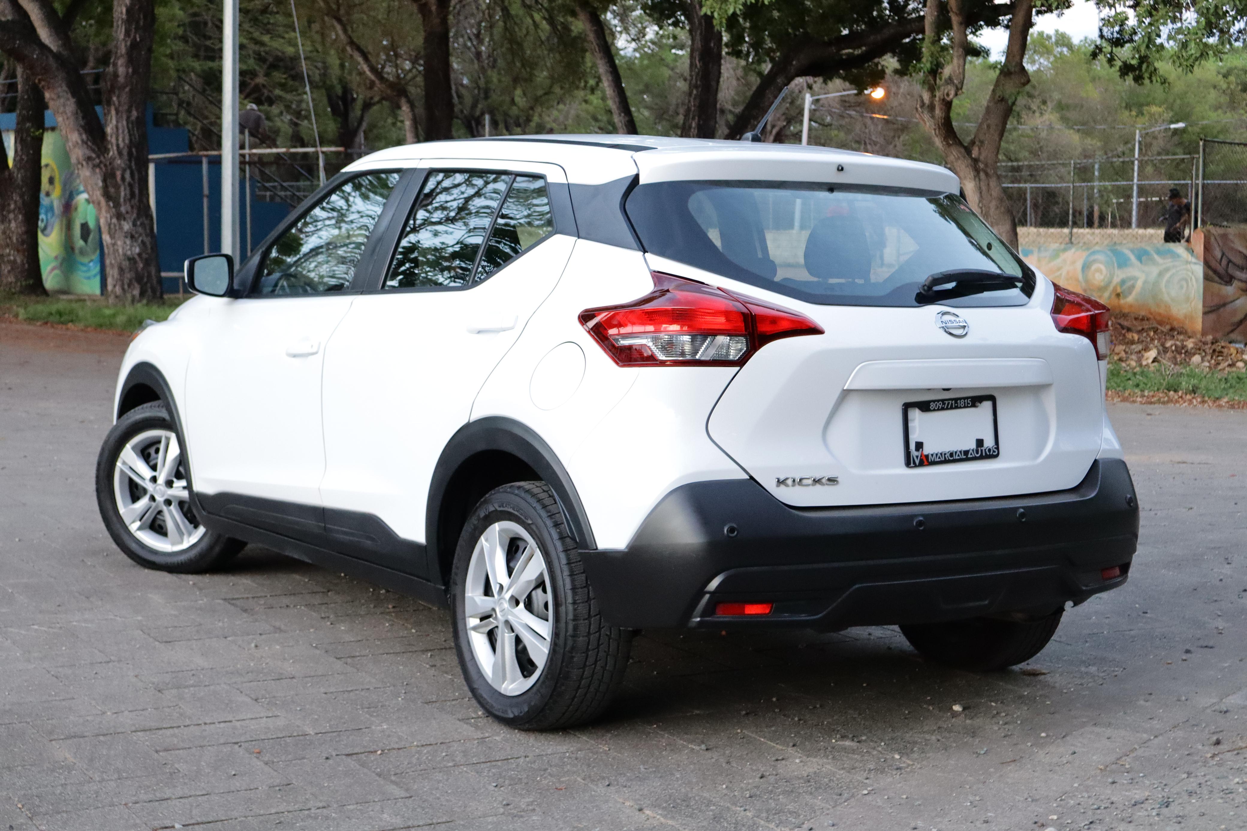 jeepetas y camionetas - Aprovecha y montate en esta impecable Nissan kicks 2020 excelentes para  3
