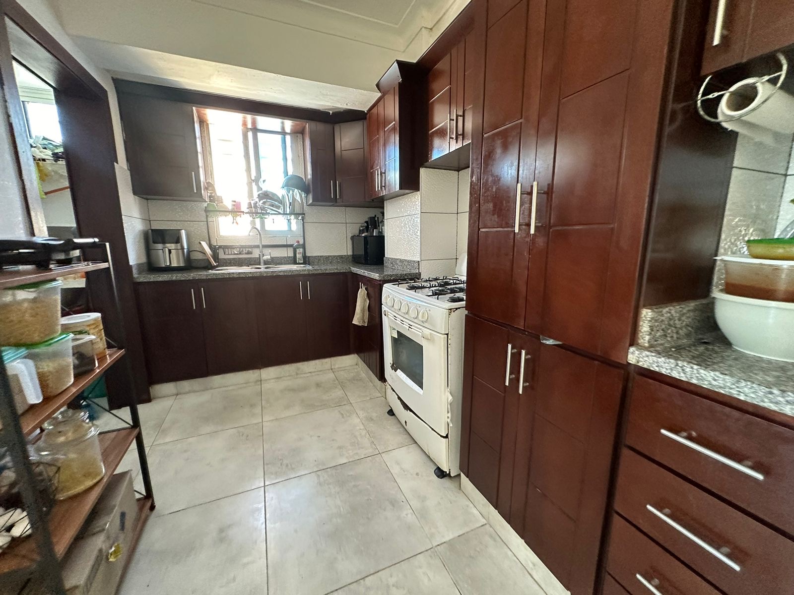 apartamentos - Vendo independencia klm 9 tercer nivel , precio RD 4