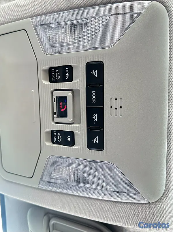 jeepetas y camionetas - Toyota RAV4 XLE Premium 2023 9
