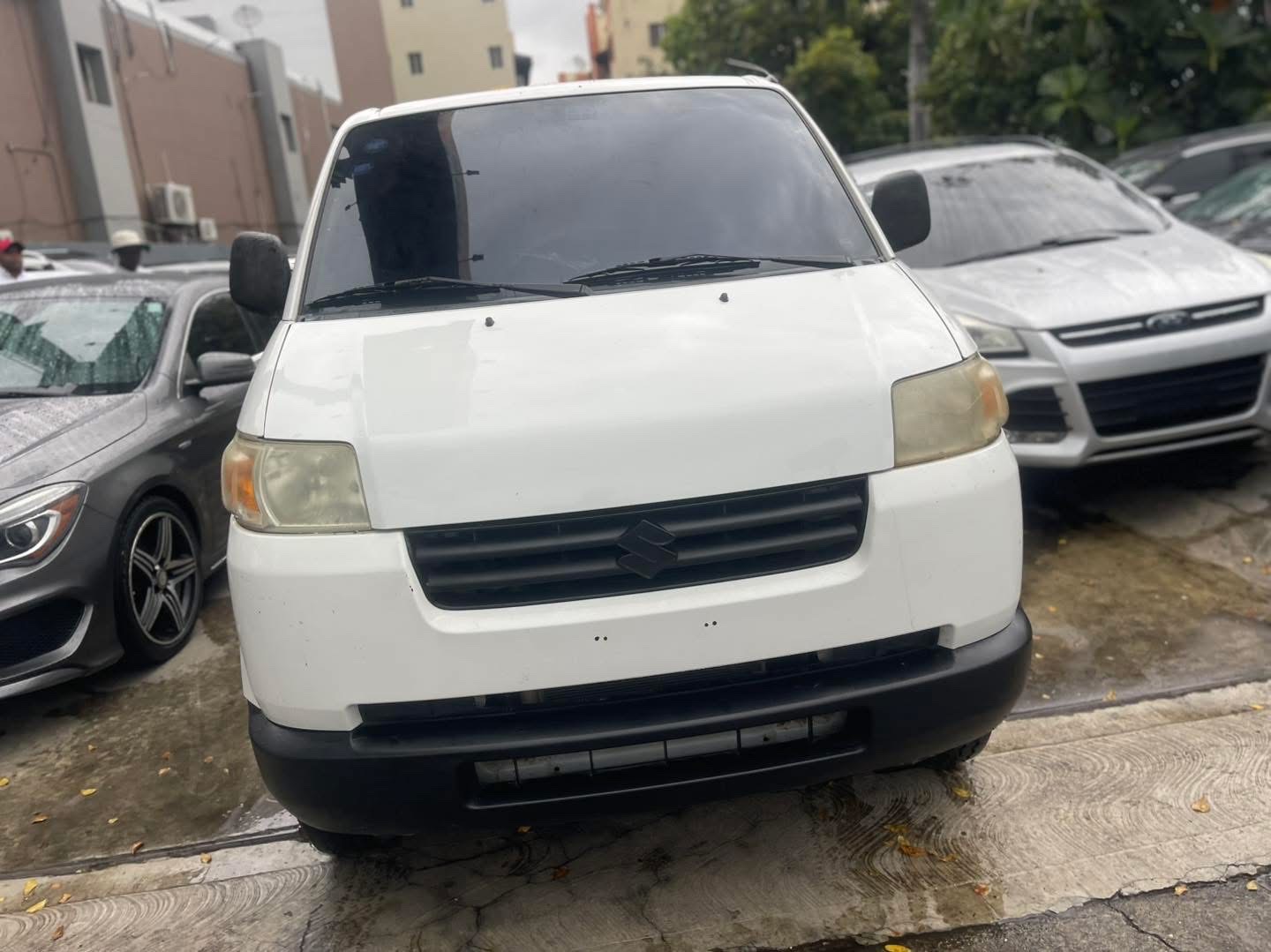 jeepetas y camionetas - SUZUKI APV 2019 3