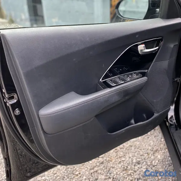 jeepetas y camionetas - KIA NIRO LX 2020 HYBRID 7