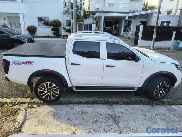 jeepetas y camionetas - Nissan Frontier NP300 2020 Nitida 3