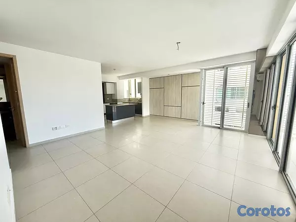 apartamentos - vendo Evaristo Morales tres habitaciones tres baños dos parqueos servicio  7