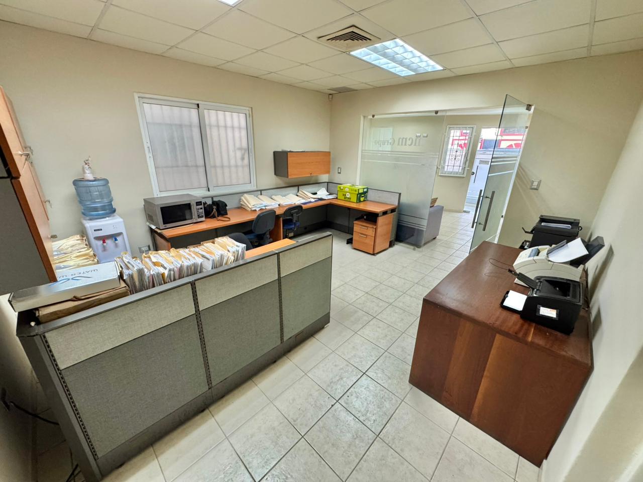 oficinas y locales comerciales - Vendo local Comercial en Zona Universitaria 1