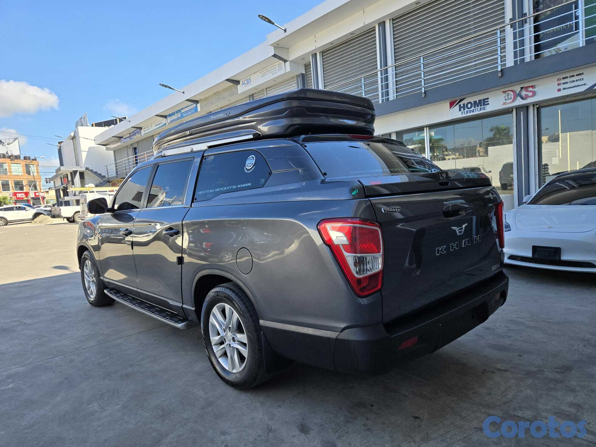 jeepetas y camionetas - KGM REXTON 2019 GRIS OSCURO DIESEL 13