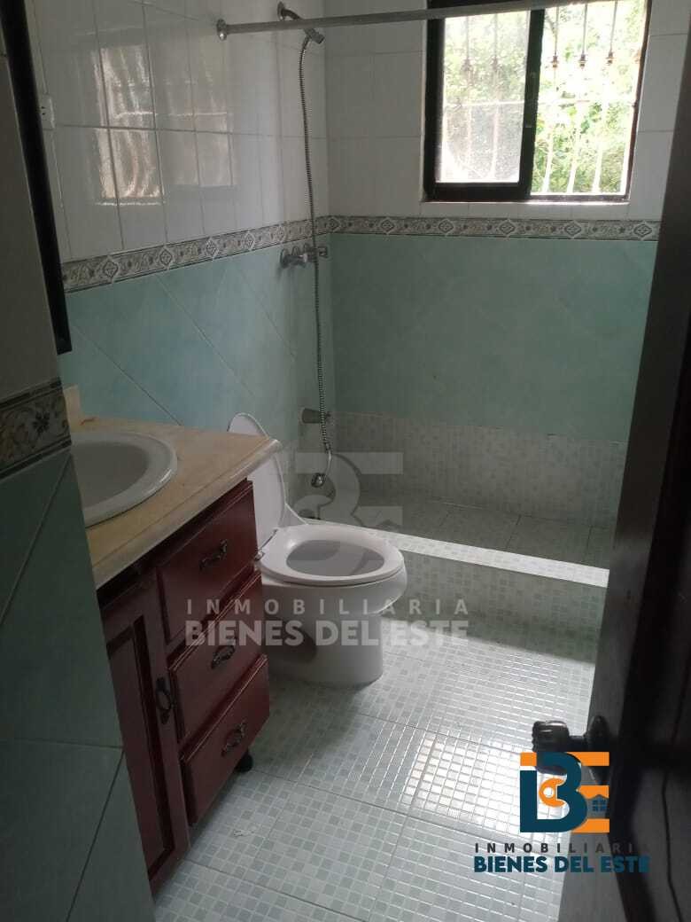apartamentos - Se Vende Amplio Apartamento Ubicado en el Centro de San Pedro 2