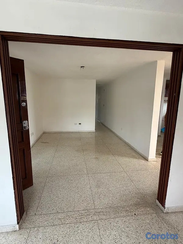 apartamentos - Venta de Apartamento en Los Prados – 3er Piso 3