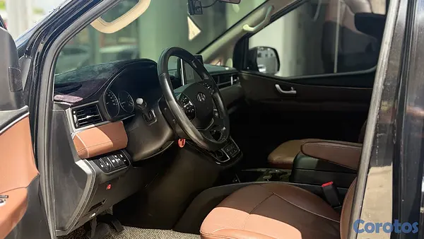 jeepetas y camionetas - 2021 Hyundai Grand Starex Ejecutiva Limusina  5