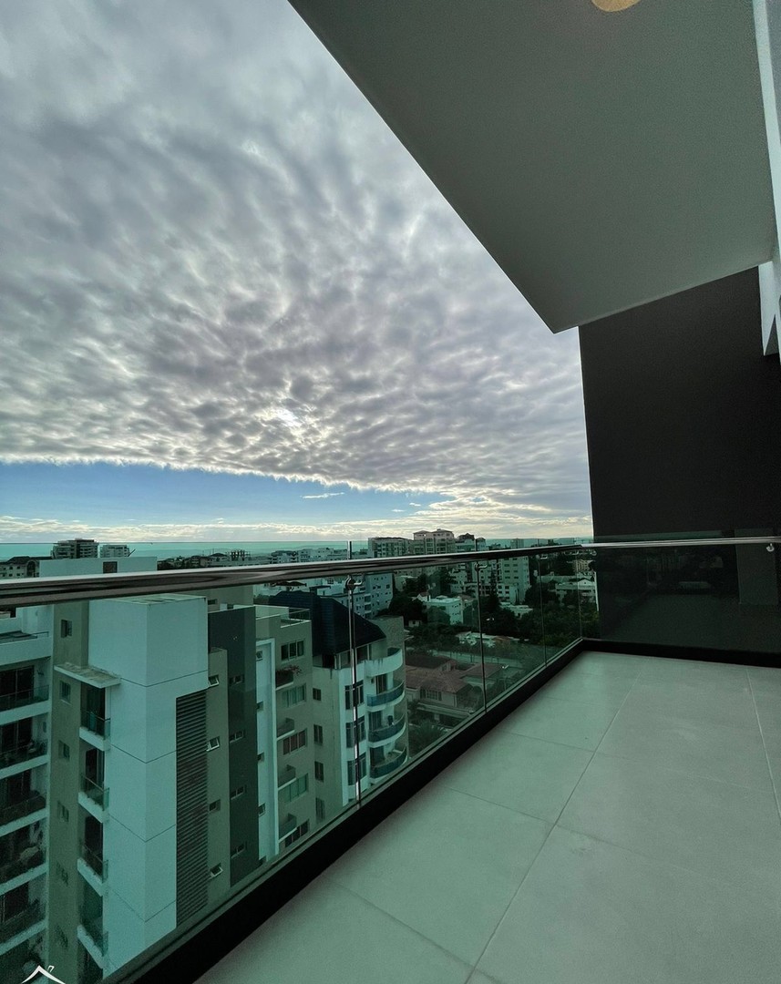 apartamentos - Apartamento en octavo piso en torre, Esmeralda/Santiago  6