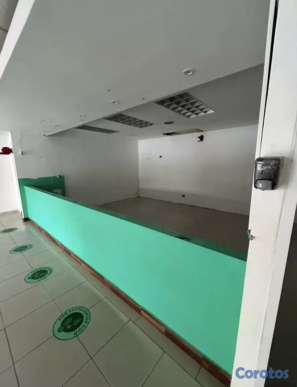 oficinas y locales comerciales - LOCAL COMERCIAL MIRADOR SUR  3