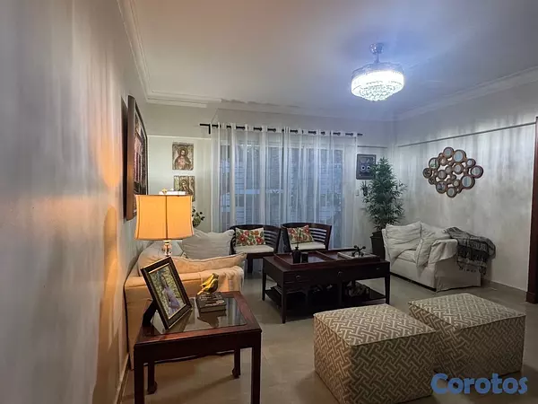 apartamentos - vendó avenida independencia jardines del Sur PH tres habitaciones 2.5 baños dos  2