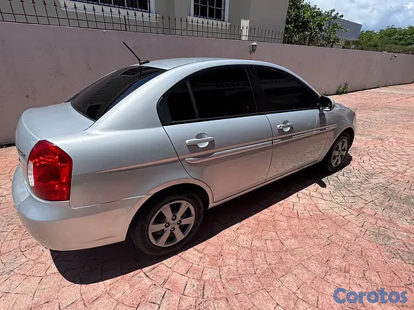 carros - Hyundai Accent 2011 2