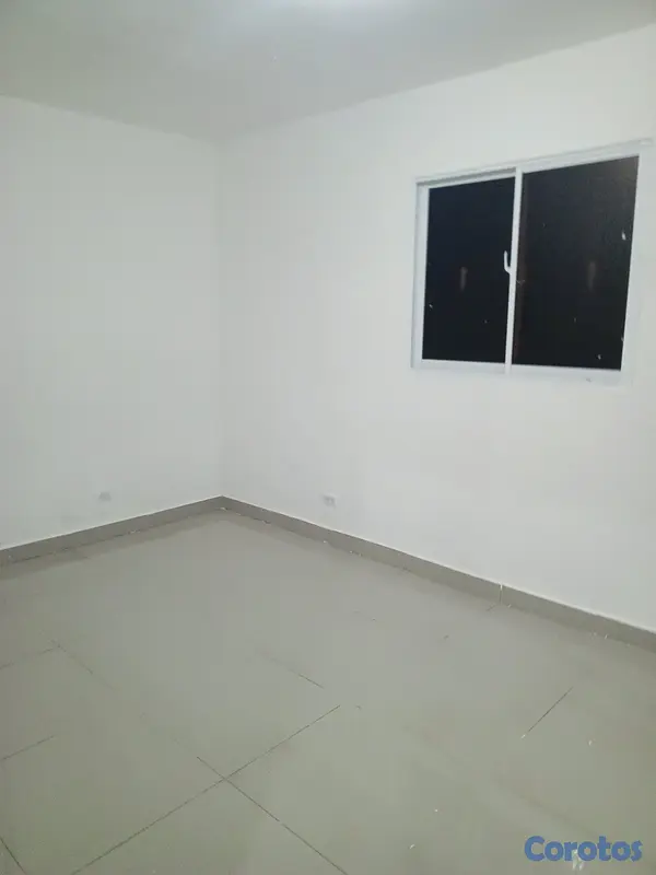 apartamentos - Alquilo Apartamento de 3 habitaciones  2
