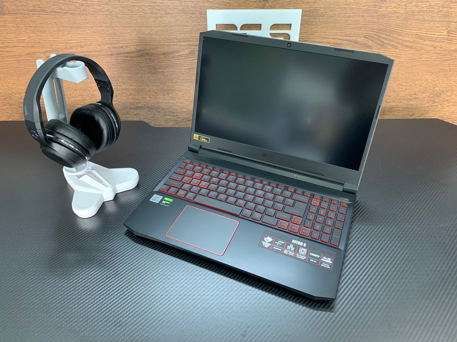computadoras y laptops -  Laptop GAMING ACER NITRO 5 i5 8GB 256SSD GTX 1650 0