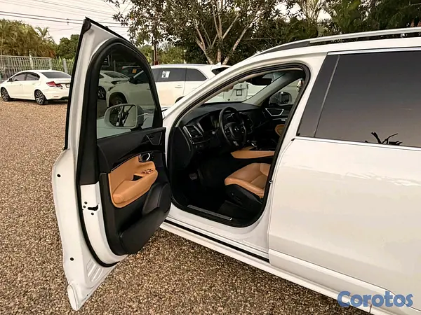 jeepetas y camionetas - volvo xc 90 2018 momentun 2
