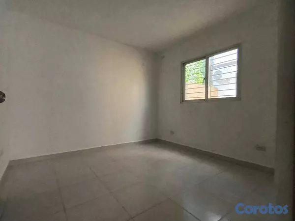 apartamentos - Vendo en Invivienda .. Primer Nivel con Terraza en 6