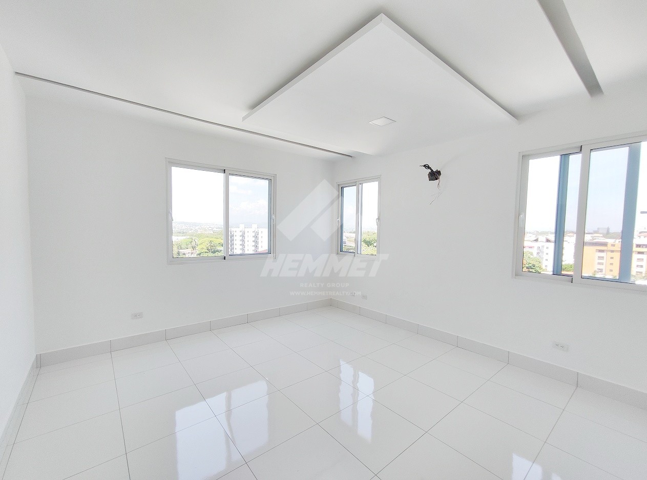 apartamentos - 8VO NIVEL DE 225MTS2 CON GYM Y ELEVADOR RINCON LARGO SANTIAGO  6