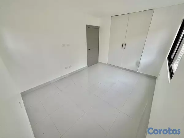 apartamentos - vendo indepdencia una habitación klm 7 baño parqueo cerrado remodelado  6