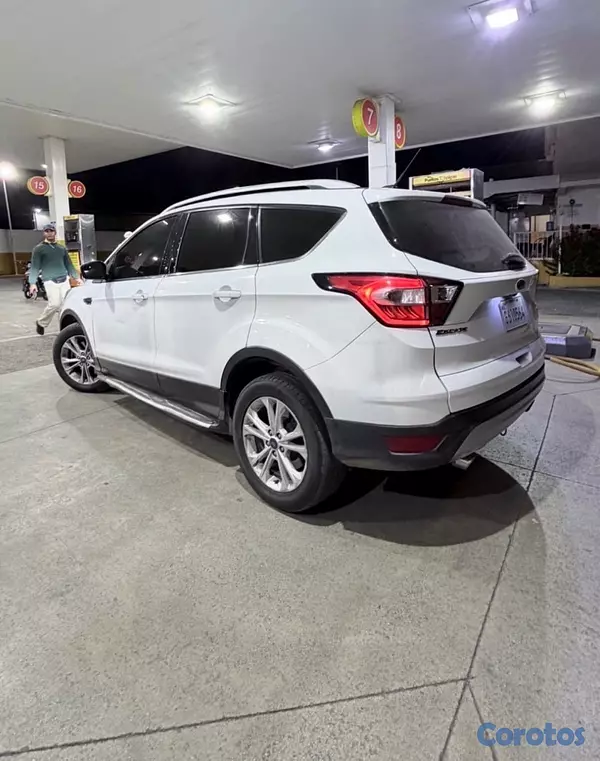 jeepetas y camionetas - FORD ESCAPE 2018 SE  6
