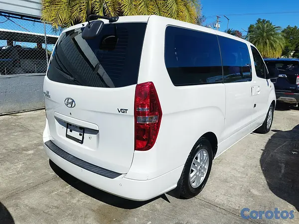 jeepetas y camionetas - 2019 Hyundai Starex Diesel  2