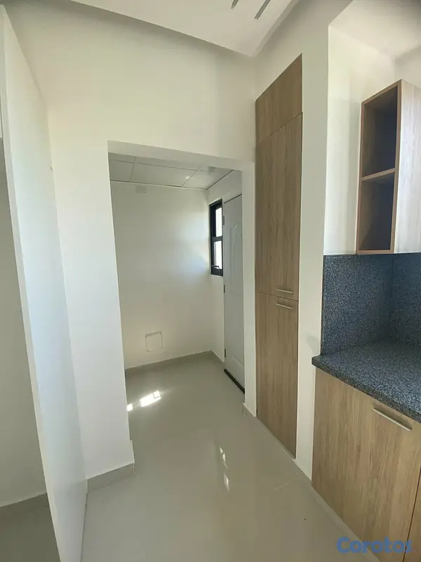 apartamentos - Apartamento familiar con una sala con ventanales p 7