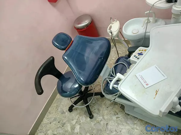 equipos profesionales - Sillon dental - Varios detalles  8