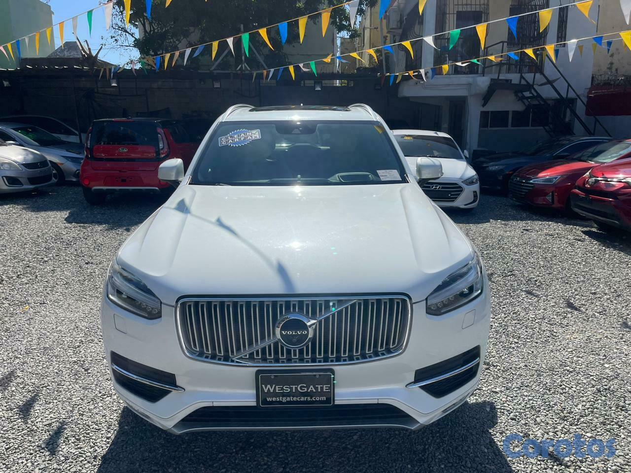 jeepetas y camionetas - Volvo XC90 T6 Inscription 2017 Clean Carfax 2