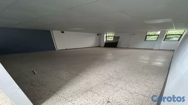 oficinas y locales comerciales - Alquiler Local Comercial Naco 2do piso 268Mts 5