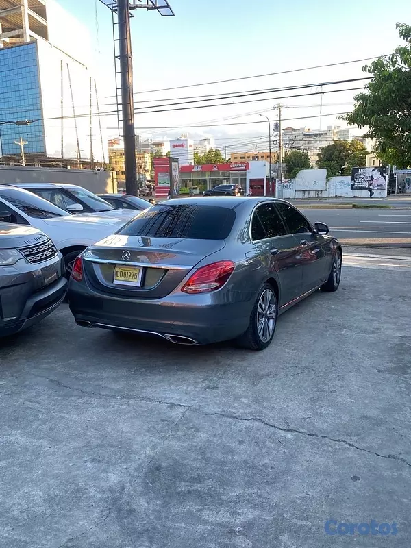 carros - Mercedes Benz C-300 2018 5