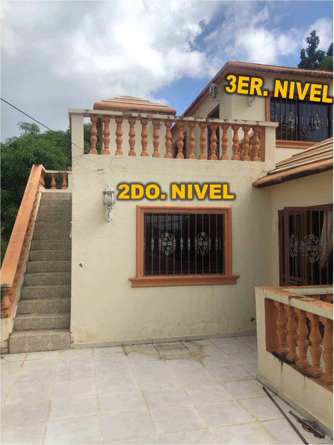 casas - CASA DE 3 NIVELES EN INVIDOREX  POR LOS FRENTES DEL HIPODROMO, DE OPORTUNIDAD Y  1