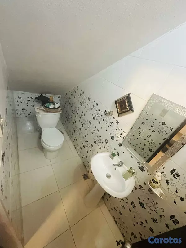 casas - CASA EN VETA EN SANTIAGO DE LOS CABALLEROS PRÓXIMO AL OLÉ JUAQUIN BALAGUER  13