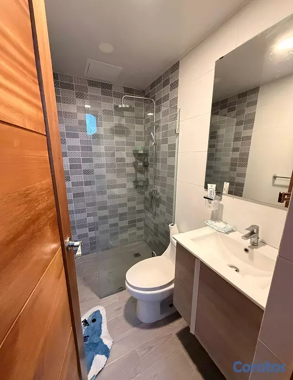 penthouses - Penthouse de dos niveles en  Avenida Anacaona. 2