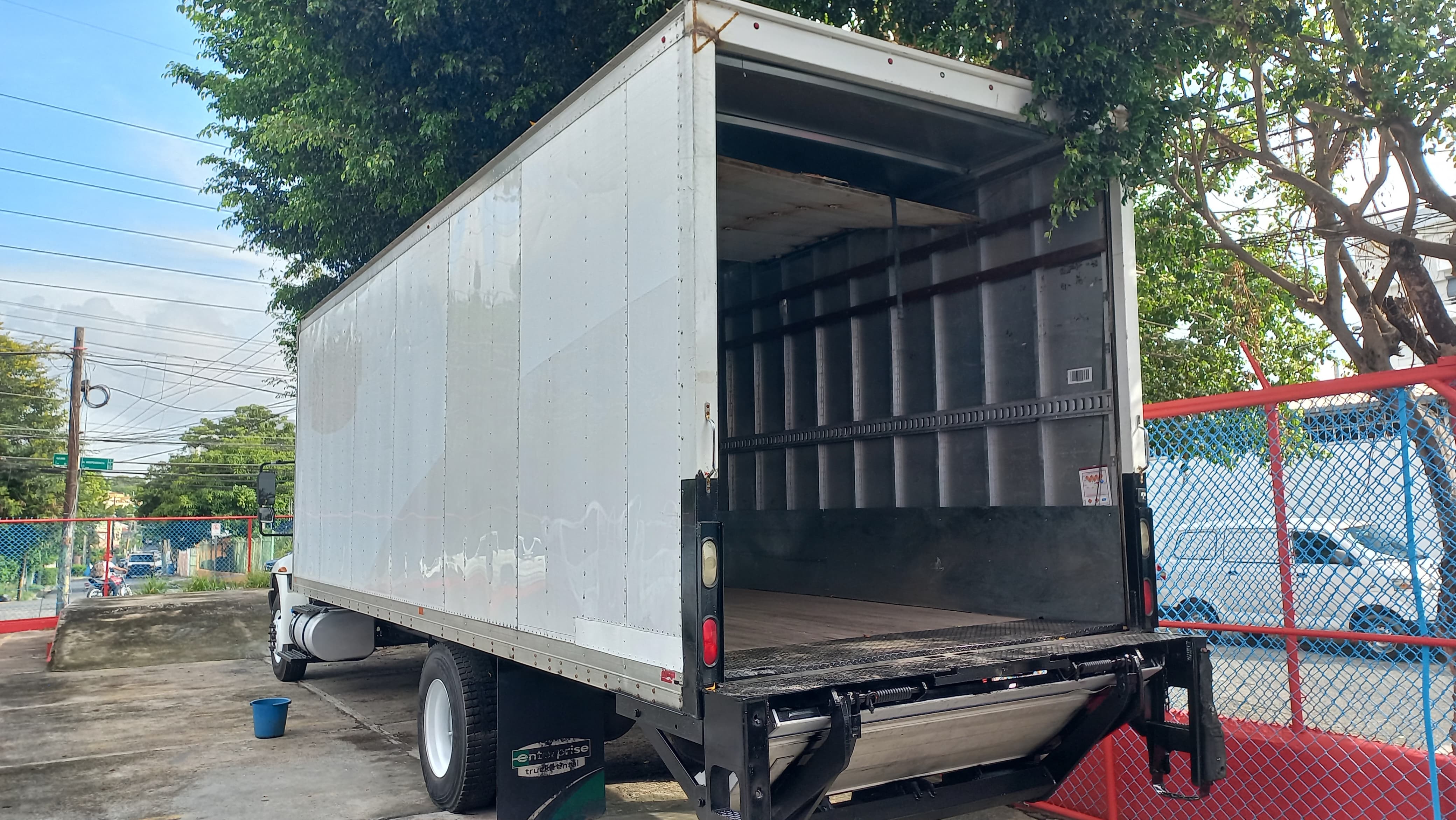 camiones y vehiculos pesados - International Durastar 4300 año 2018 Motor Cummins 2